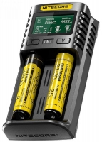 универсальное зарядное устройство с дисплеем NiteCore UM2